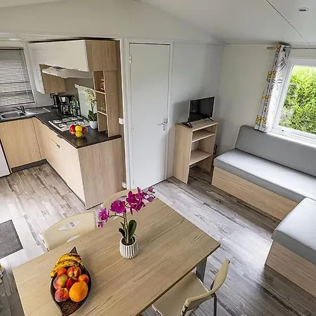 Maeva Escapades Country Park - Campsite 4*