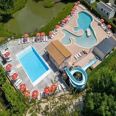 Maeva Escapades Country Park - Campsite 4*